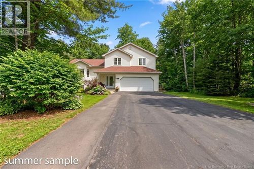 184 Canusa Dr, Riverview, NB, E1B4R2 | Card Image