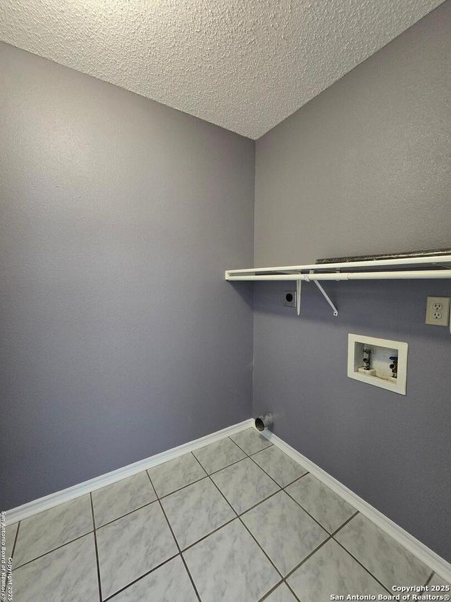 1012 Sycamore, House other with 3 bedrooms, 2 bathrooms and null parking in Schertz TX | Image 5
