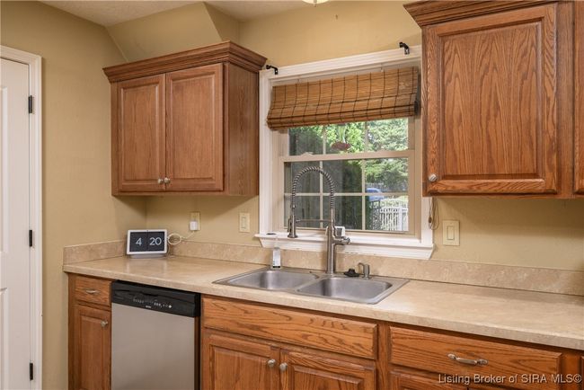 5142 Scottsville Rd, Home with 3 bedrooms, 3 bathrooms and null parking in Floyds Knobs IN | Image 17