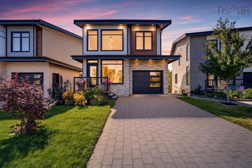 50 Serotina Lane, House with 4 bedrooms, 4 bathrooms and 1 parking in Bedford NS | Card Image