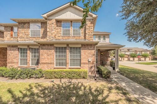 2741 Hyde Park Dr, Grand Prairie, TX, 75050-1316 | Card Image