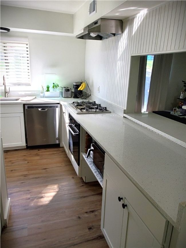 912 Forest Green Dr, Condo with 2 bedrooms, 2 bathrooms and 1 parking in Coraopolis PA | Image 10