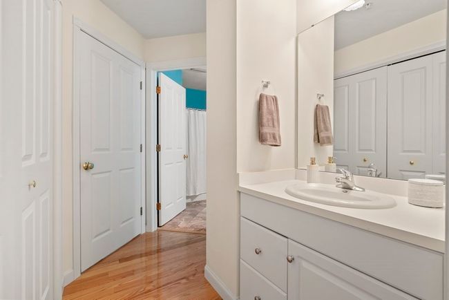 E - 4 Strawberry Ln, Condo with 2 bedrooms, 3 bathrooms and 1 parking in Hudson MA | Image 22