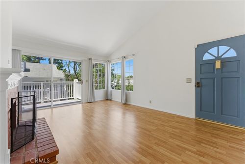 206-1326 W Park Western Dr, San Pedro, CA, 90732-5012 | Card Image