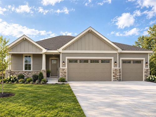 2044 Brooks Ct, Liberty, MO, 64068 | Card Image