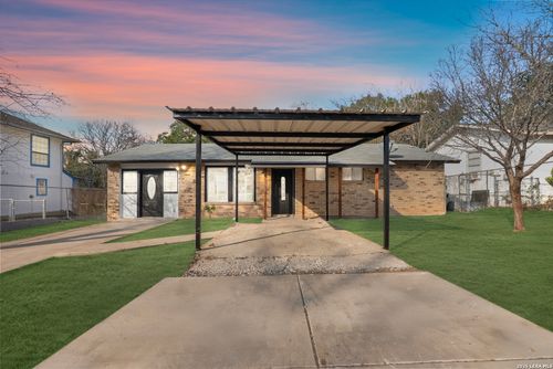 2227 Hicks Ave, San Antonio, TX, 78210-3702 | Card Image
