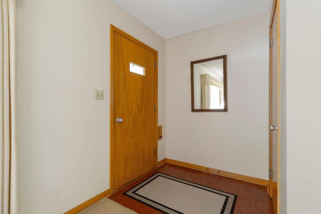 12 Entry_foyer.jpg | Image 10