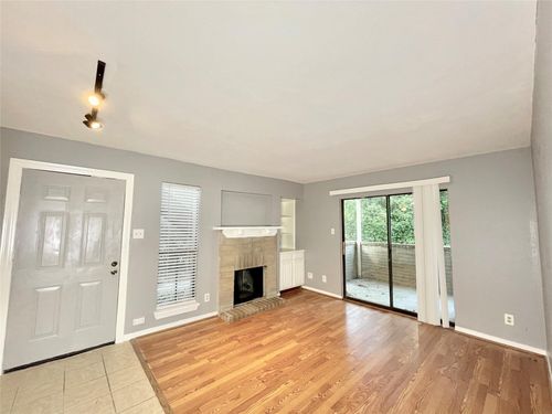 apt-3-3500 Tangle Brush Dr, Spring, TX, 77381-2936 | Card Image