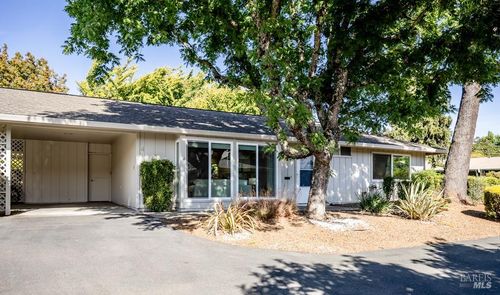 4 Valley Green St, Santa Rosa, CA, 95409-5909 | Card Image