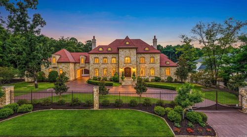 24 Spring Valley Lane, Little Rock, AR, 72223 | Card Image
