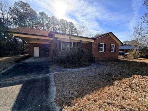 809 W Allen Ln, Laurinburg, NC, 28352-2855 | Card Image