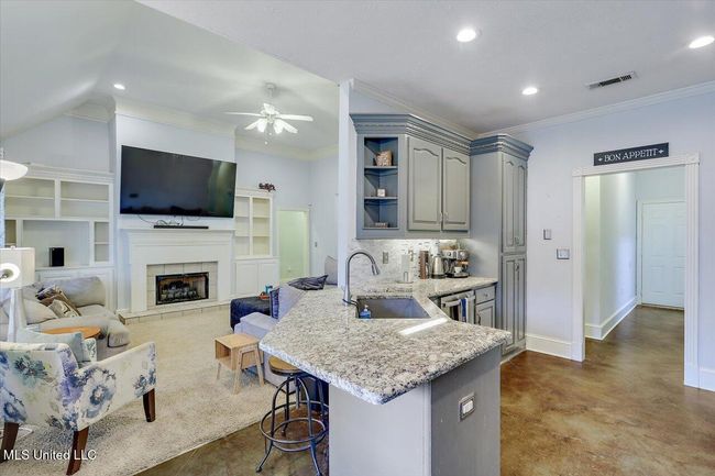 10-118 Pine Ridge Cir | Image 10