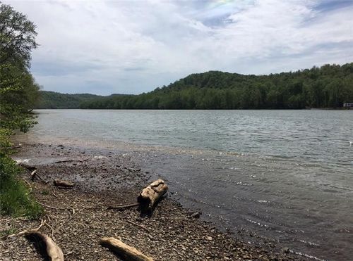 112 Nr Palmer Rd, Luzerne, PA, 15417 | Card Image