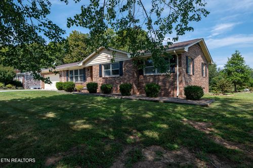 101 Westwood Dr, Clinton, TN, 37716-2111 | Card Image