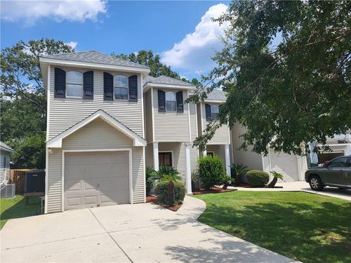 172 Remmy Ct, Mandeville, LA, 70448-8606 | Card Image