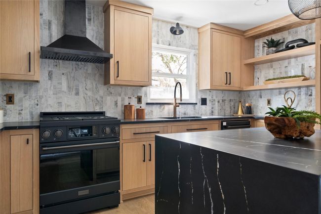 6746 Braeburn Dr, House other with 3 bedrooms, 2 bathrooms and null parking in Dallas TX | Image 17