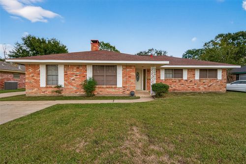2107 Old Alvin Rd, Pearland, TX, 77581-3511 | Card Image
