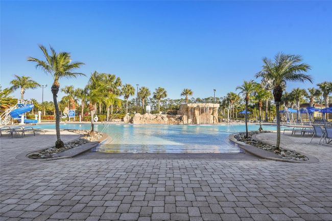 8963 Coco Palm Rd, Townhouse with 4 bedrooms, 3 bathrooms and null parking in KISSIMMEE FL | Image 28