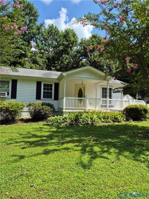 6415 Ware Rd, Quinton, VA, 23141-1247 | Card Image