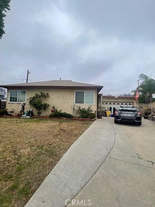 8826 Bermudez St, Pico Rivera, CA, 90660-4445 | Card Image