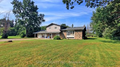 8927 9 Th Line, House other with 3 bedrooms, 3 bathrooms and 12 parking in Norval ON | Image 1