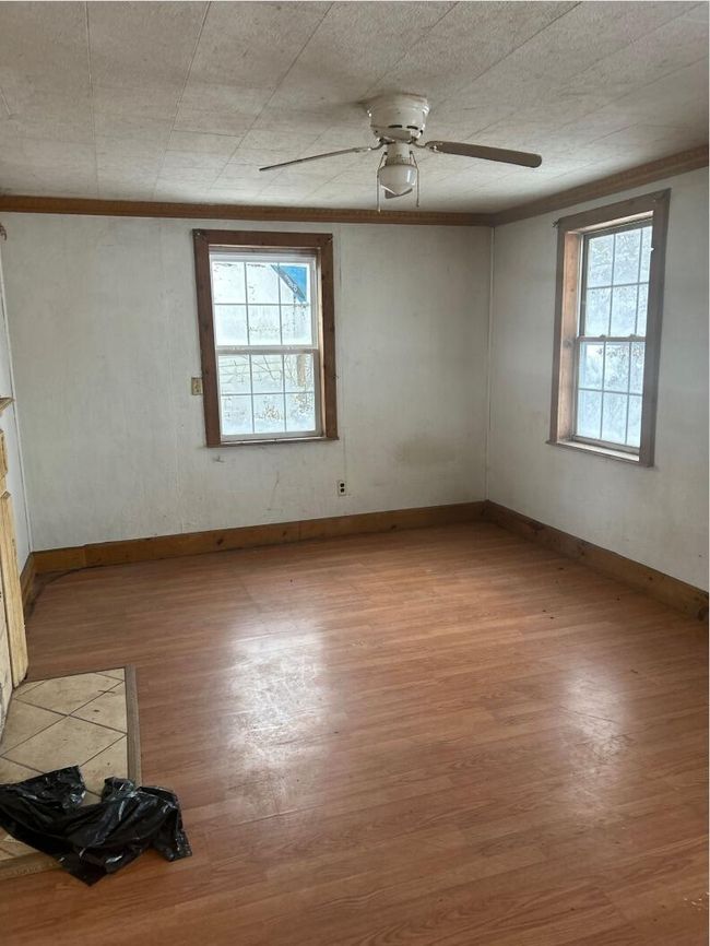 51 Akers Hollow Rd, House other with 2 bedrooms, 1 bathrooms and null parking in Van Lear KY | Image 17