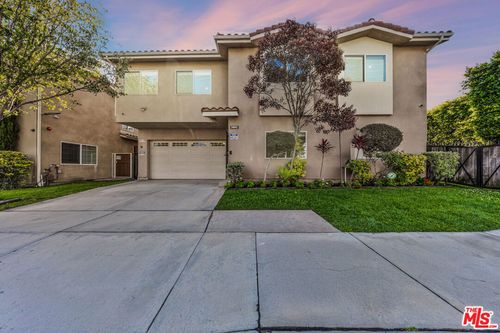 24842 Frampton Ave, Harbor City, CA, 90710 | Card Image