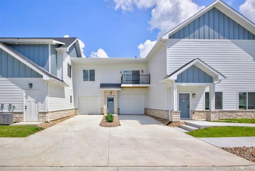 455 S 85th St, West Des Moines, IA, 50266-8357 | Card Image