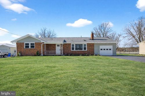 464 Wrightstown Sykesville Rd, Wrightstown, NJ, 08562-1522 | Card Image