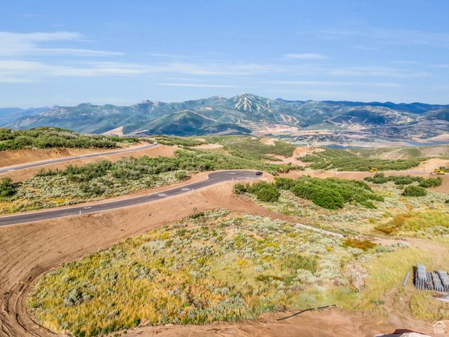 9452 N Vale Cir, House other with 4 bedrooms, 6 bathrooms and 4 parking in Kamas UT | Image 12