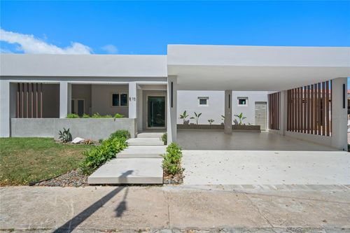 E 10 Calle Madre Perla, DORADO, PR, 00646-2132 | Card Image