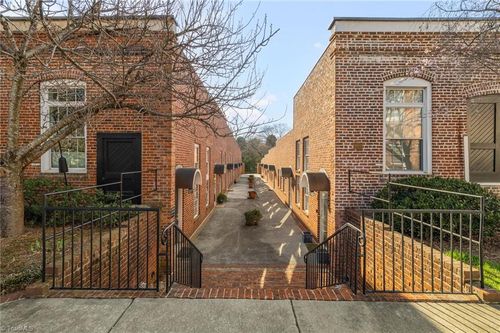 220 Tar Branch Ct, Winston Salem, NC, 27101-3359 | Card Image