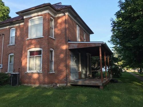 301 E Dewey St, CASSVILLE, WI, 53806-9558 | Card Image