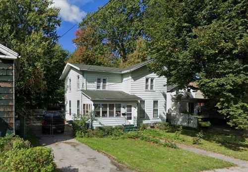 18 N Liberty St, Albion, NY, 14411-1228 | Card Image