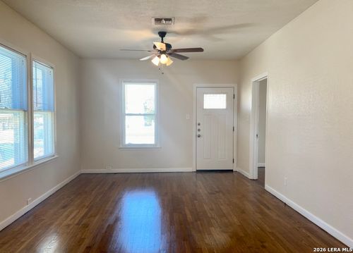 134 Ward Ave, San Antonio, TX, 78223-1028 | Card Image