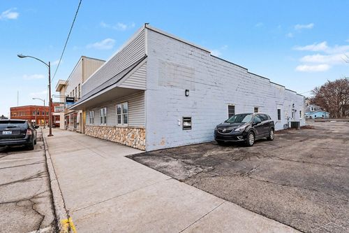 41 E Main St, Sebewaing, MI, 48759-1520 | Card Image