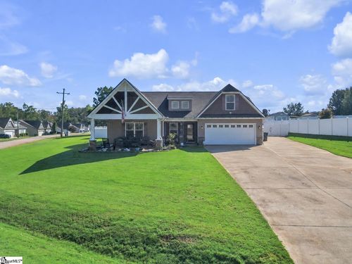 193 Butler Rd, Lyman, SC, 29365-9670 | Card Image