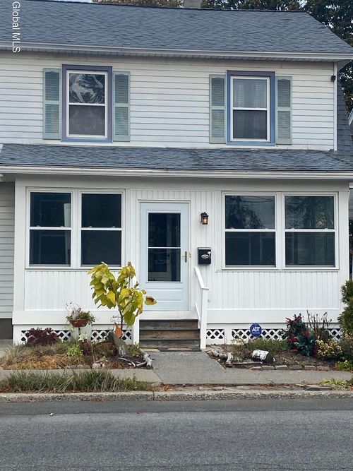 61 Lincoln Ave, Albany, NY, 12206-1424 | Card Image