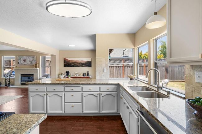 684 Connie St, House other with 3 bedrooms, 3 bathrooms and 2 parking in Santa Rosa CA | Image 11
