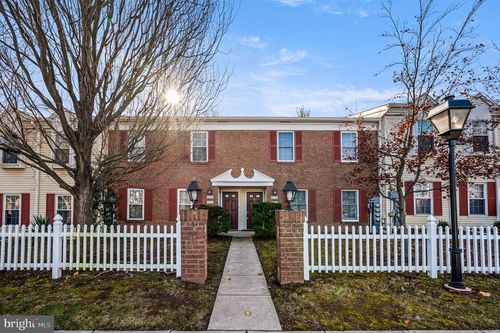 912B Stockton Ct, LANSDALE, PA, 19446-4360 | Card Image