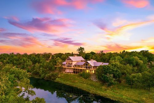 556 Cliff View Loop, Harper, TX, 78631 | Card Image