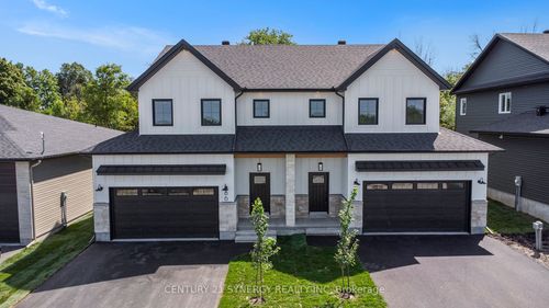 75 Villeneuve St, Moose Creek, ON, K0C1W0 | Card Image