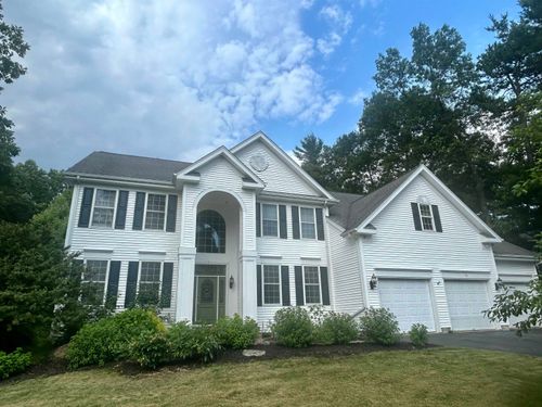 10 Debra Dr, Essex, VT, 05452-3414 | Card Image