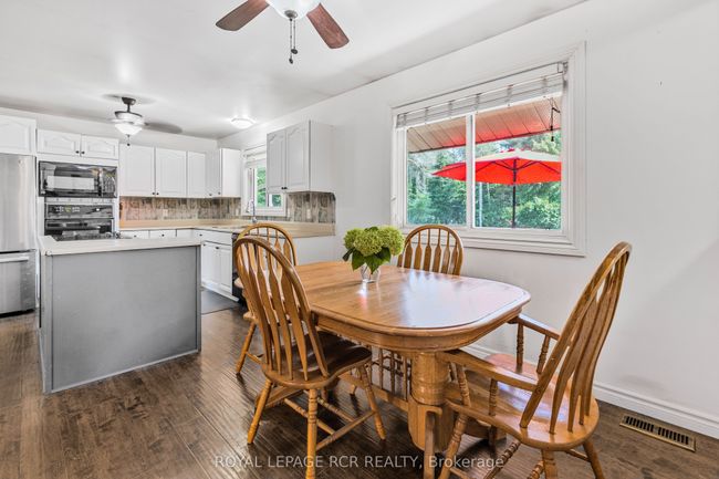 56 Maple Ave, House other with 3 bedrooms, 3 bathrooms and 6 parking in Adjala Tosorontio ON | Image 7