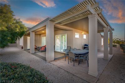 2080 Twin Falls Drive, House other with 2 bedrooms, 1 bathrooms and null parking in Henderson NV | Image 2