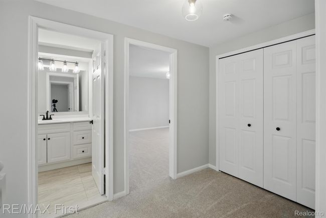 6620 Red Cedar Ln, Condo with 3 bedrooms, 3 bathrooms and null parking in West Bloomfield MI | Image 26