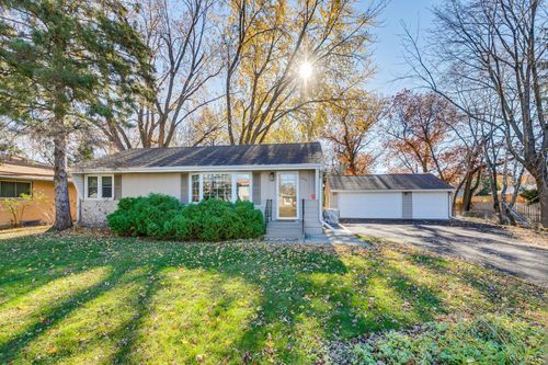 654 Harriet Avenue, Shoreview, MN, 55126 | Card Image