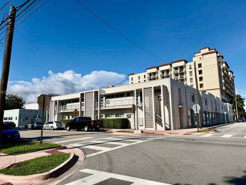 7-100 Madeira Ave, Coral Gables, FL, 33134-4528 | Card Image