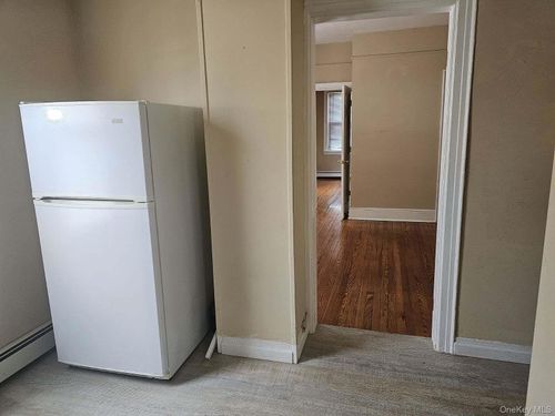 apt-4-556 Broadway, Carle Place, NY, 11514-1761 | Card Image