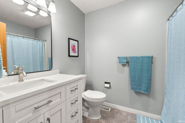1808 County Road 18, House other with 4 bedrooms, 4 bathrooms and null parking in Waterloo IN | Image 21